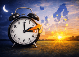 Spet bomo premaknili uro: Kako vpliva na telo in zakaj razprave v EU še trajajo